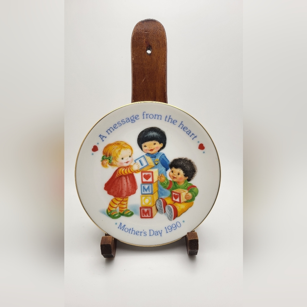 Vintage 1990 Avon Mother's day plate